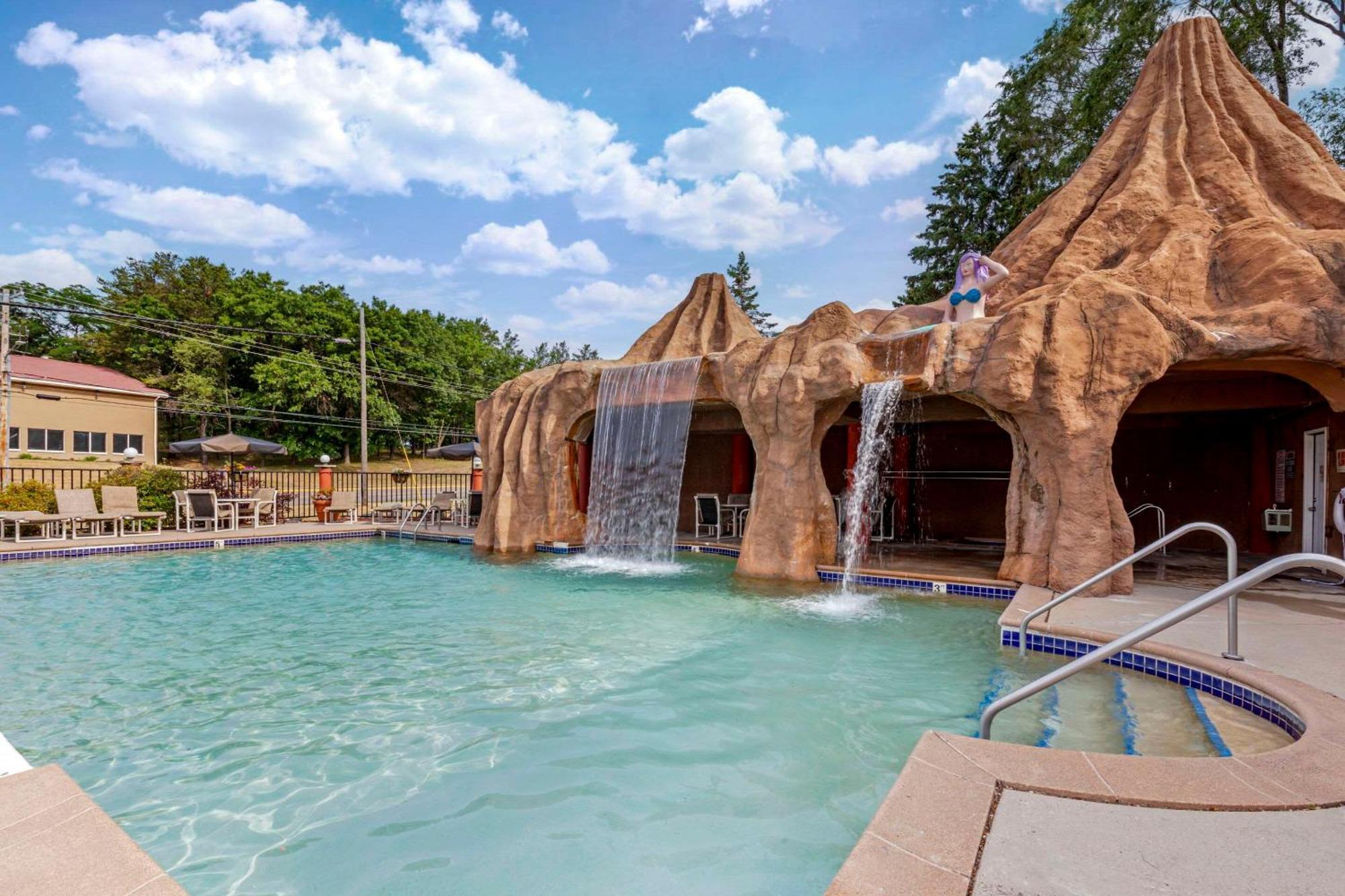 Atlantis Family Waterpark Hotel, Ascend Hotel Collection Lake Delton Dış mekan fotoğraf